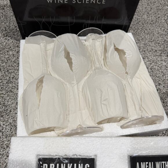 Crystal Wine Glasses Set of 4 with 4 Coasters, Hand Blown Premium Glasses, 19 oz - Picture 2 of 7